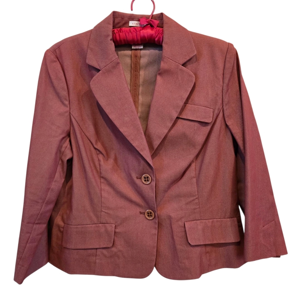 Women's light maroon Blazer. Size 12. Waist length.